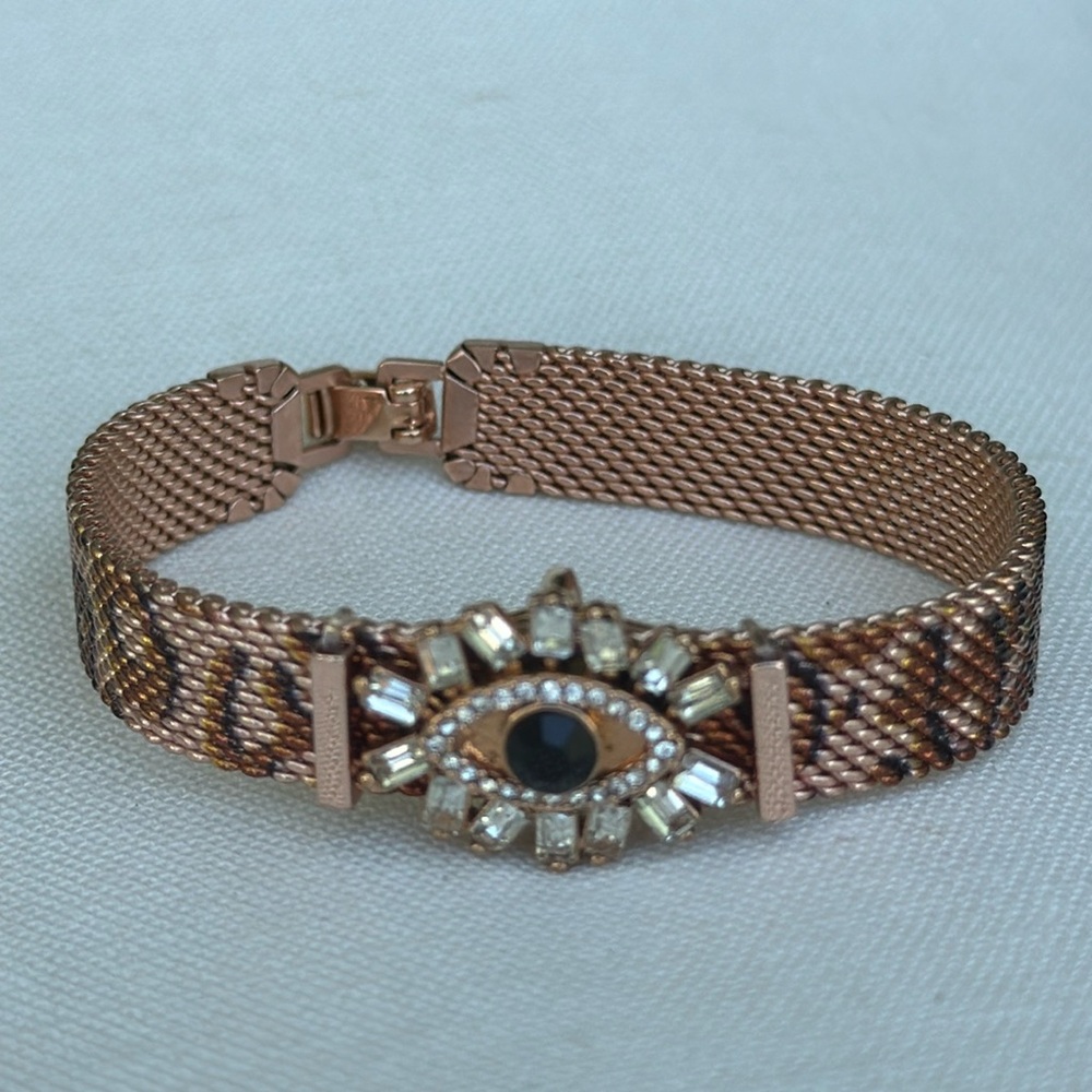 Stella and Dot Keep mesh bracelet with charm - NWOT